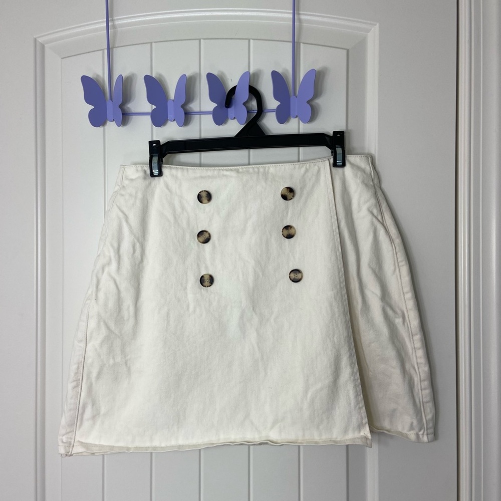 EUC Urban‎ Bliss women’s cream multibutton design zip denim skirt summer cotton